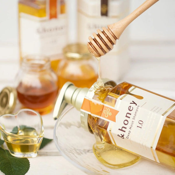 VICREA &Honey Deep Moist Shampoo / Conditioner 440ml